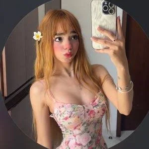 La Wuerita Nude image 7