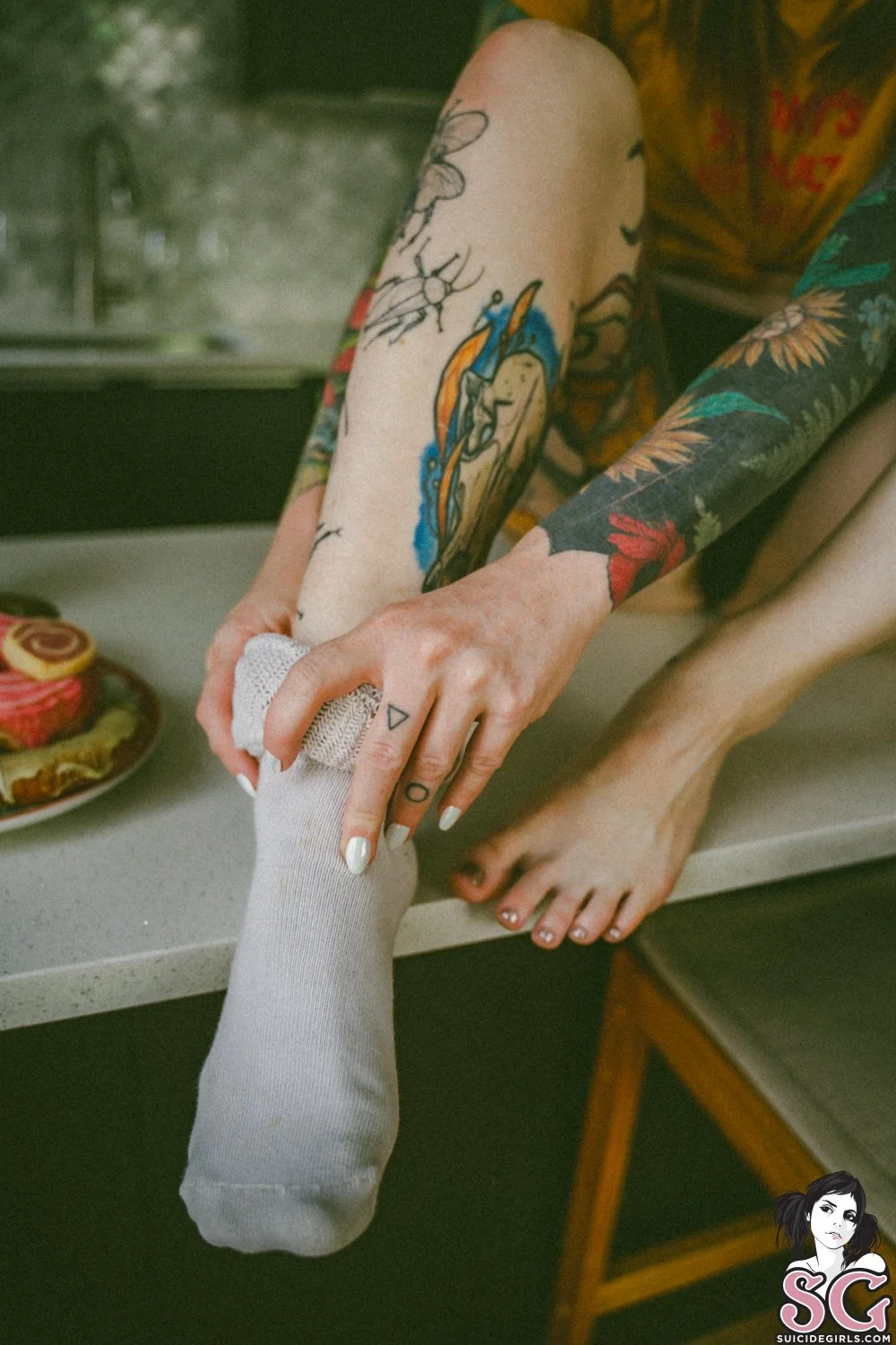 AskAlex - Baby I'm a glazed by you (Suicide Girls) image 13