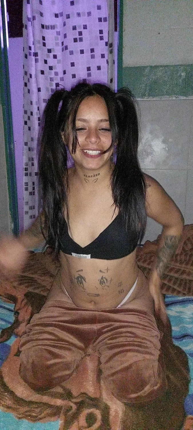 Celeste buenísima turra argentina siendo follada main image