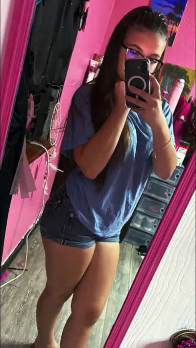thick teen pic cover image