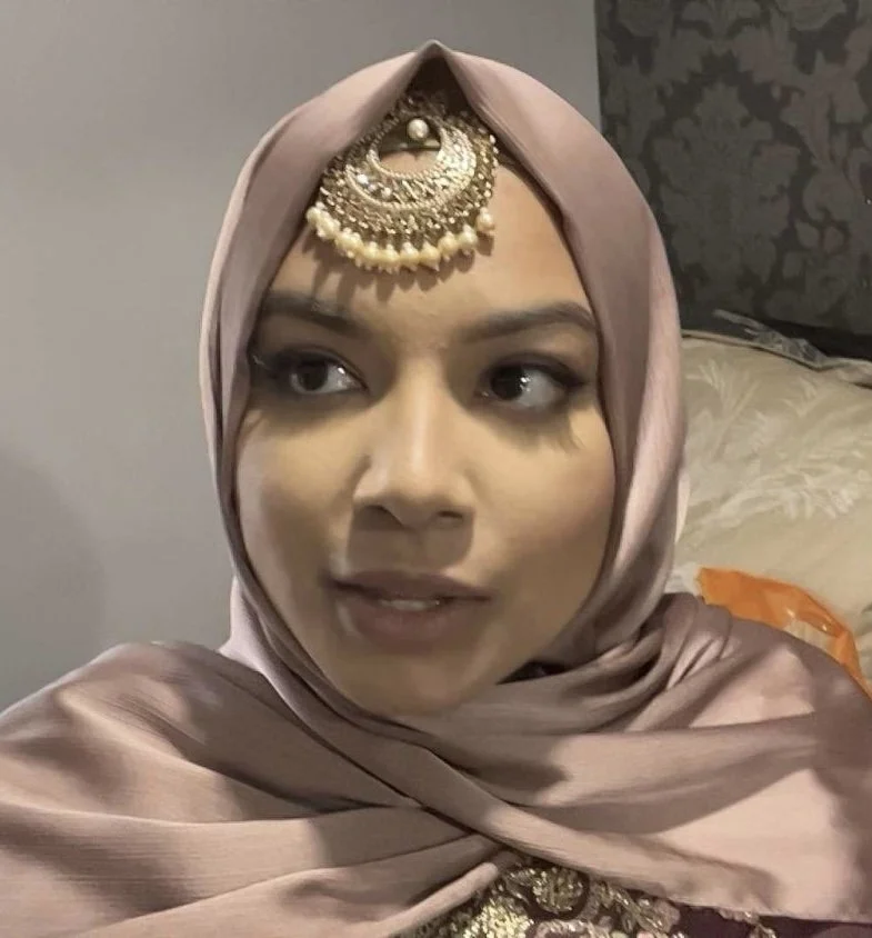 Hijabi slut from Illinois shows off her body image 2