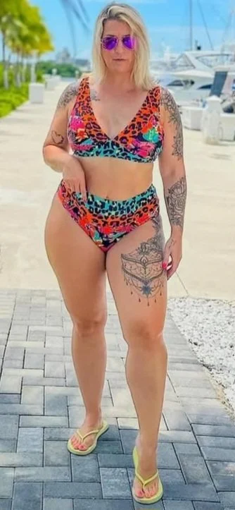 Request.. Thick Gorgeous Milf.. <> CEO of Mamabearbrand.. <> Instagram Influencer.. image 13