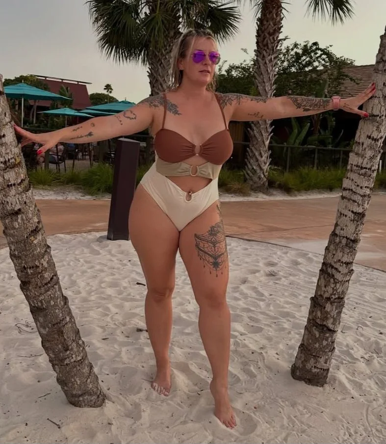 Request.. Thick Gorgeous Milf.. <> CEO of Mamabearbrand.. <> Instagram Influencer.. image 19