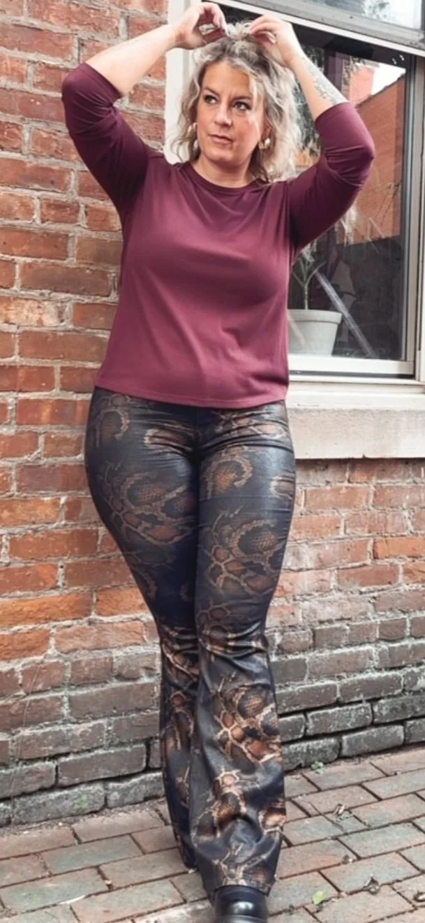 Request.. Thick Gorgeous Milf.. <> CEO of Mamabearbrand.. <> Instagram Influencer.. image 5