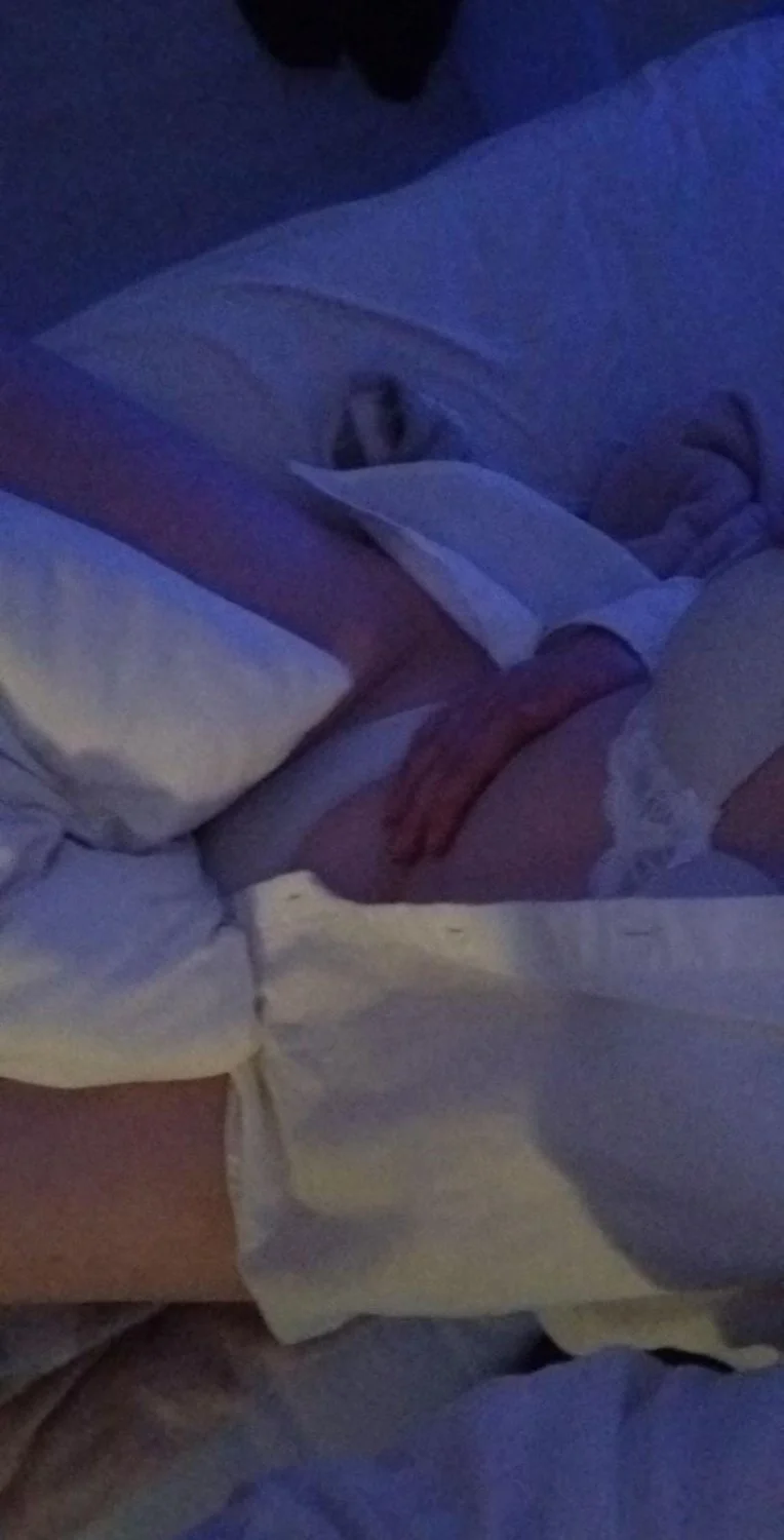 thicc blonde image 4