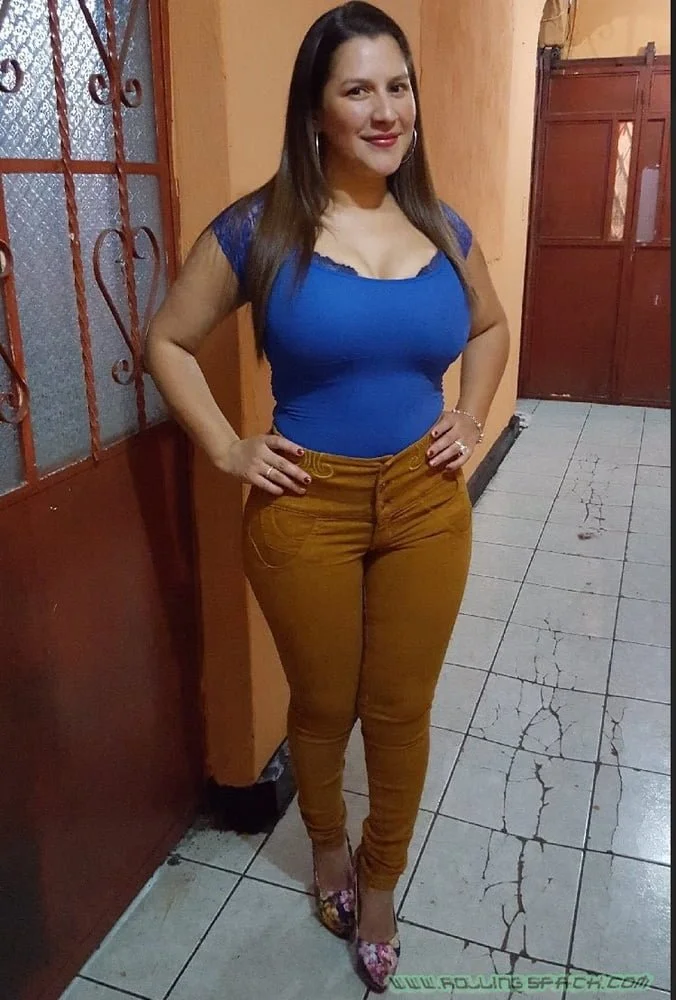 Nohemi Guatemalan Milf image 6