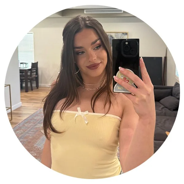 Beautiful australian teen 21yo image 1