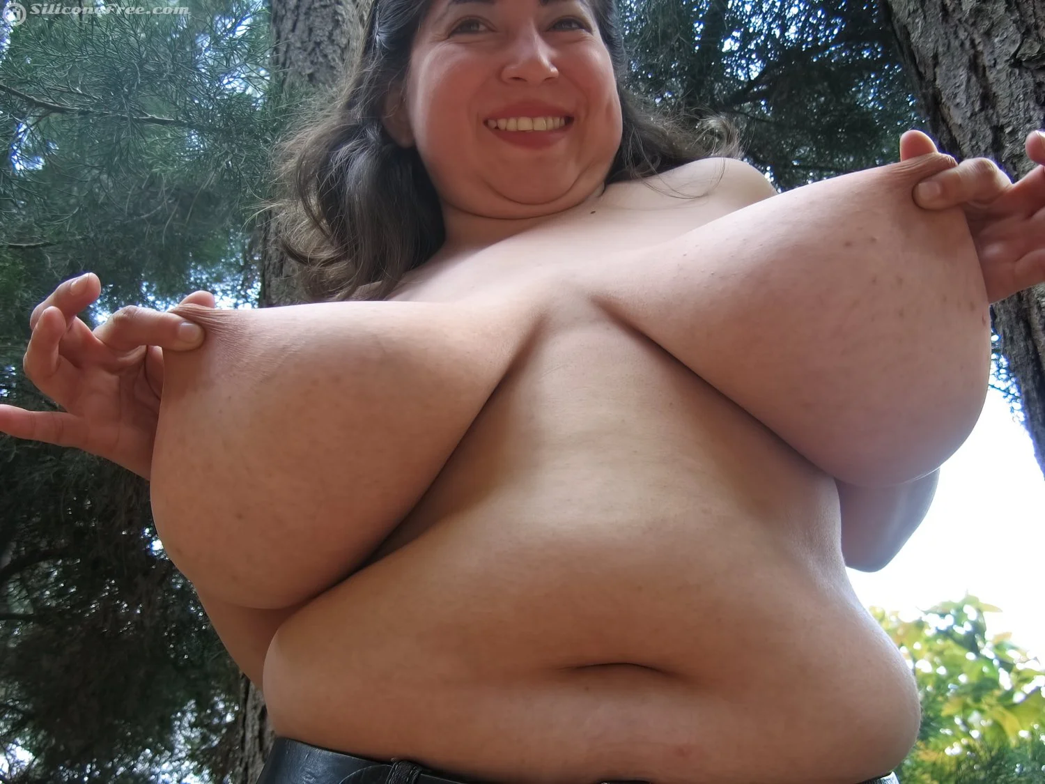 Boob Queen Diana image 22