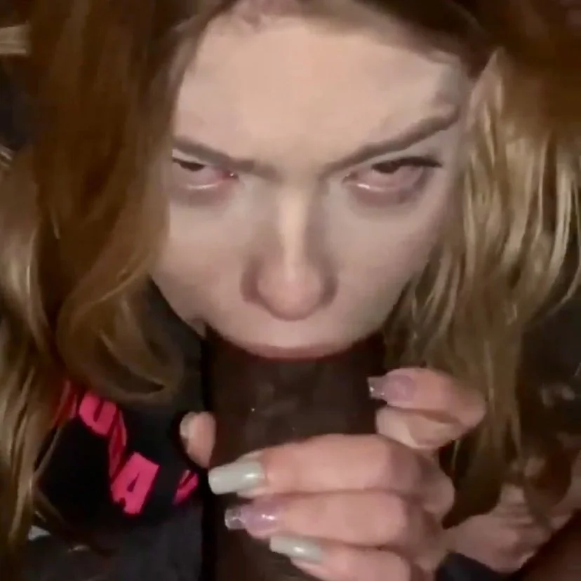 Local dealer gets client’s gf high asf n make her suck BigNiggaDick for extra weed main image
