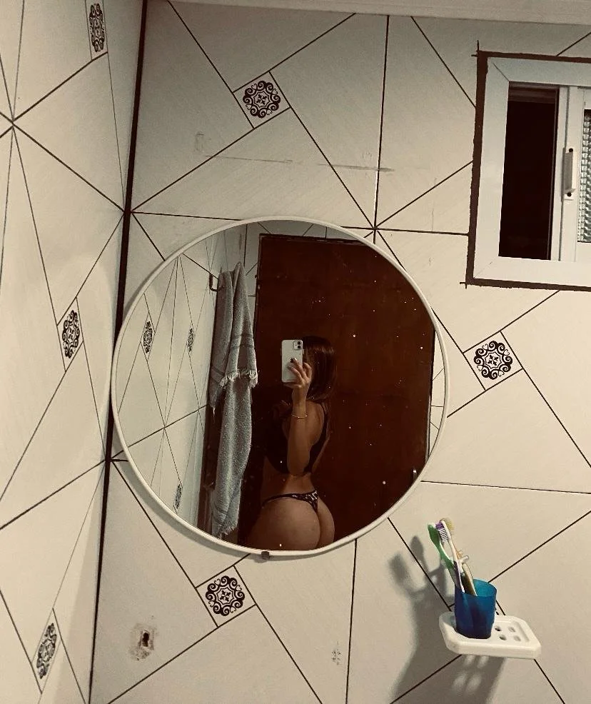 Vazou casada vagabunda com o pau na cara mostrando a buceta image 14