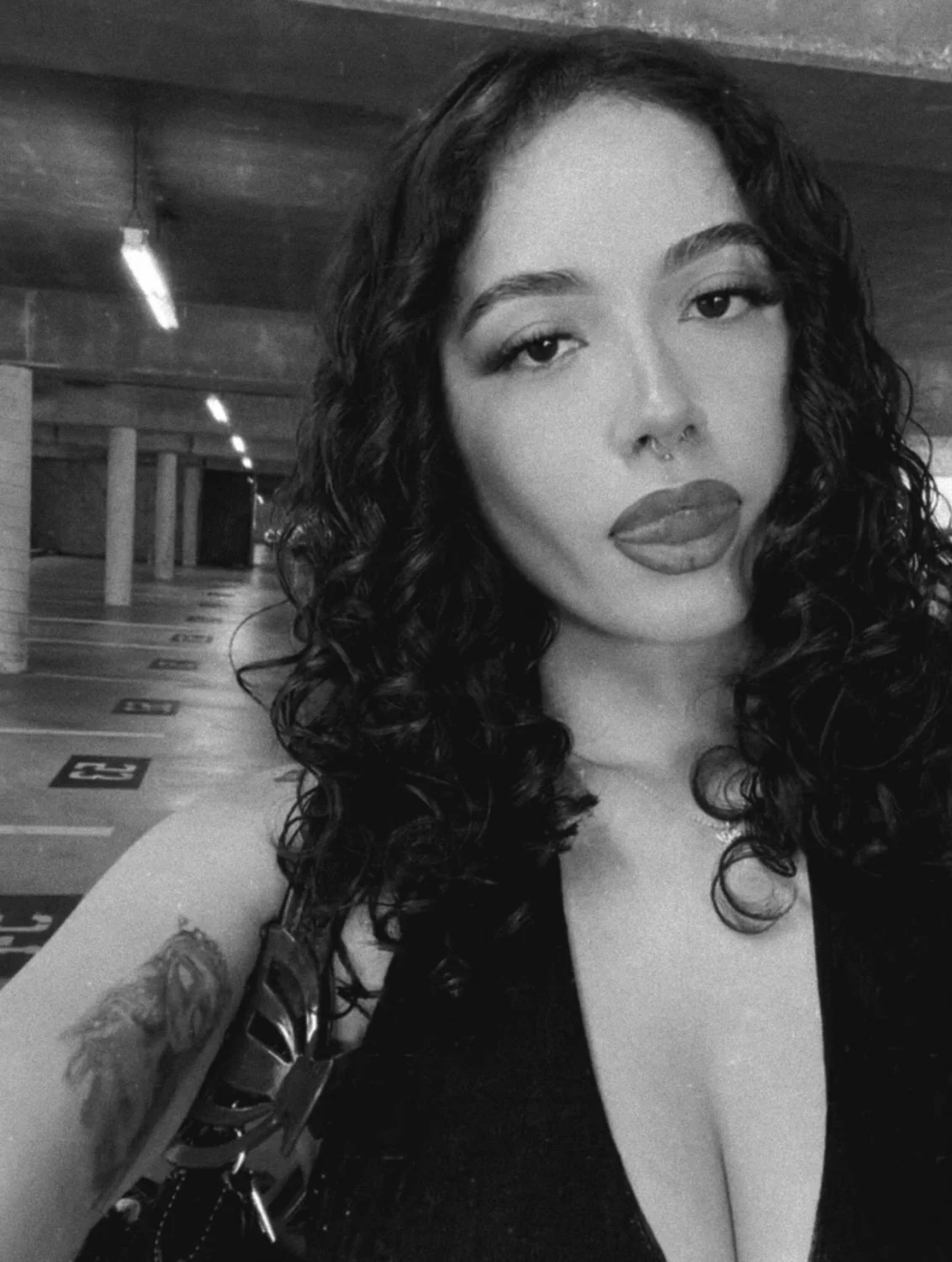 Sexy Latina mami needs her pretty face and big tits fucked image 4