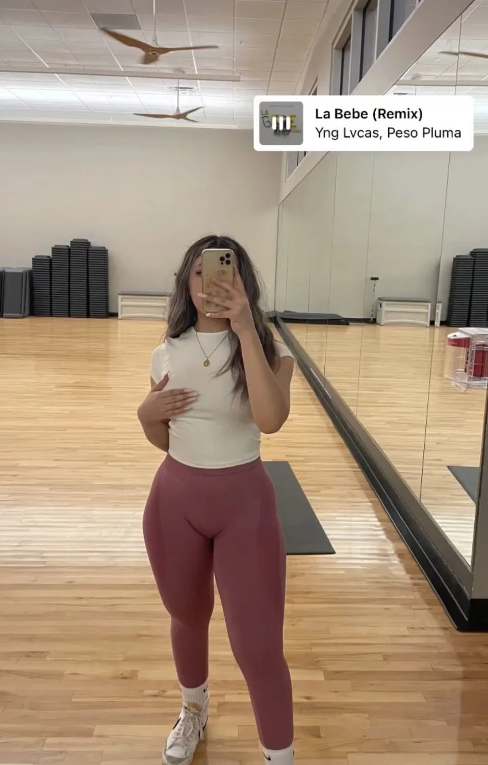 Vbunnyx . Vbunniex . Vbunniecx . Vanessa from Houston dm to see more image 5