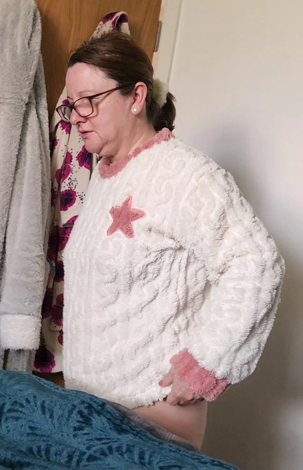 Choose a pic to see the vid of this plump mature shaking her bits! image 13