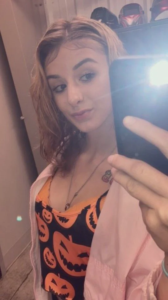 met this petite white slut and got her snap, turns out she’s a slut image 10