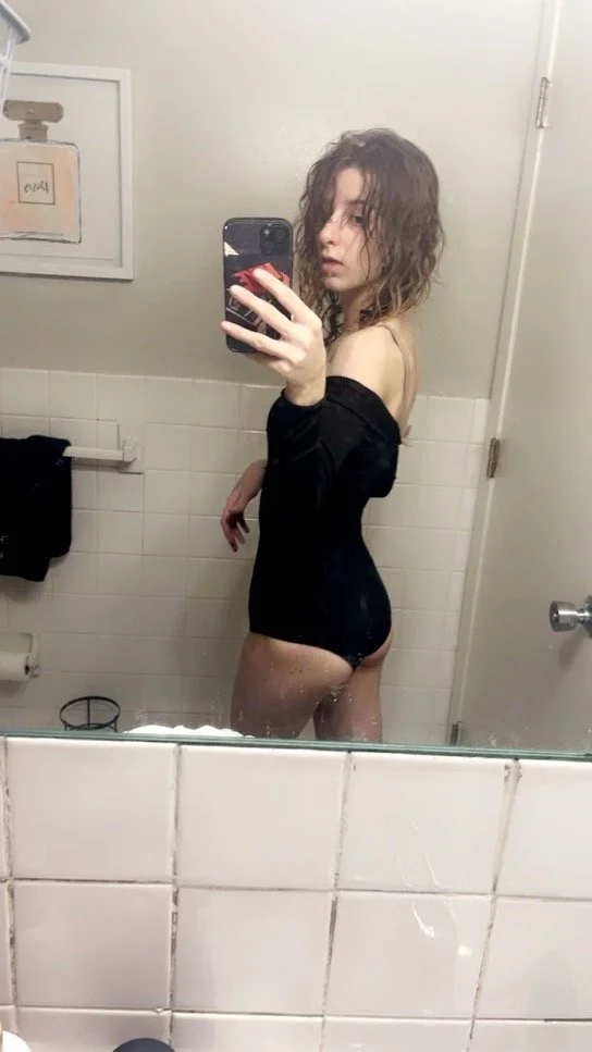 met this petite white slut and got her snap, turns out she’s a slut image 31