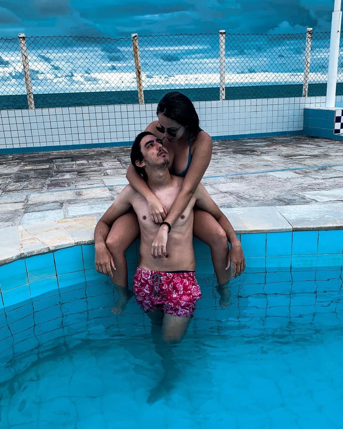 Gostosa caiu na net fudendo muito novinha sentou na pica e foi vazada image 2