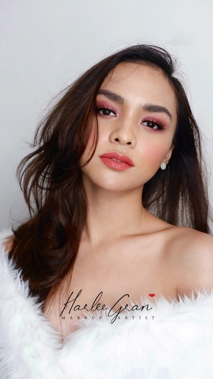 Pinay main image