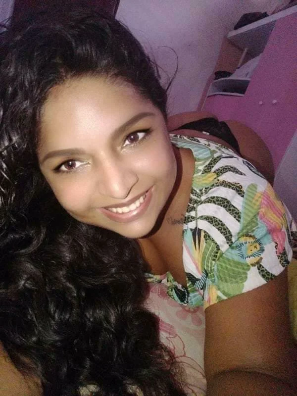 Novinha safada image 8