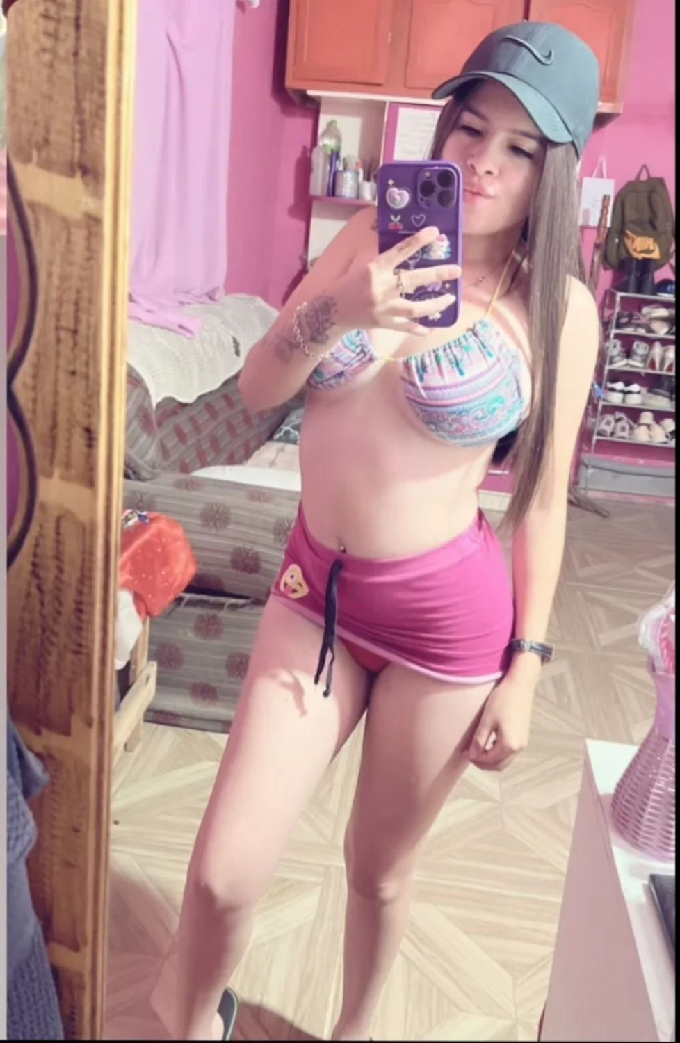 Sexy Latina slut loves being shown off image 3