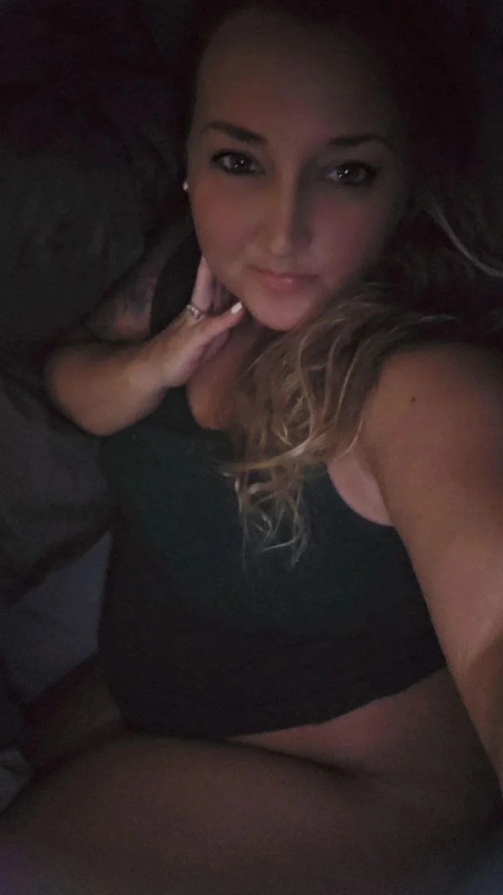 Hottie image 5