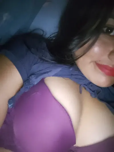 Putita barata le gusta ser exhibida cover image