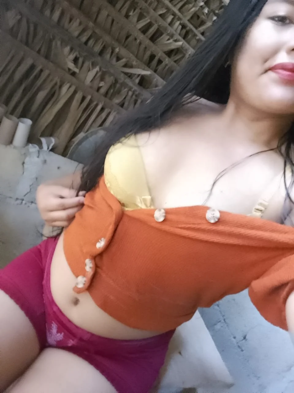 Putita barata le gusta ser exhibida image 11