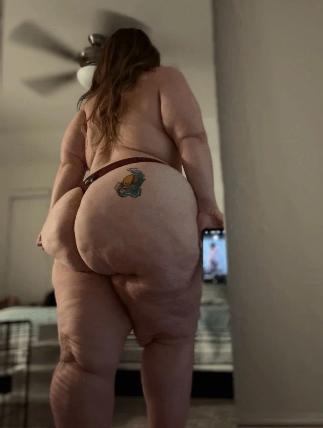 BBW Pawg Strawberry MILF image 14