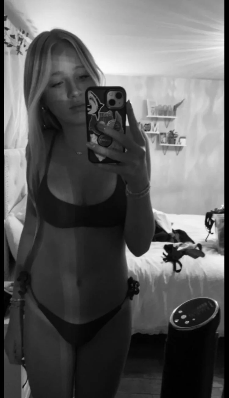 Anyone know her name image 2