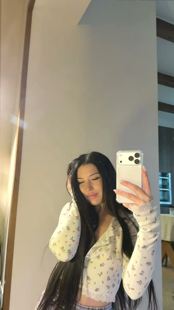 🔞 slutty sexy body masturbating nude wet pussy 💦🍑 Check my OF image 4