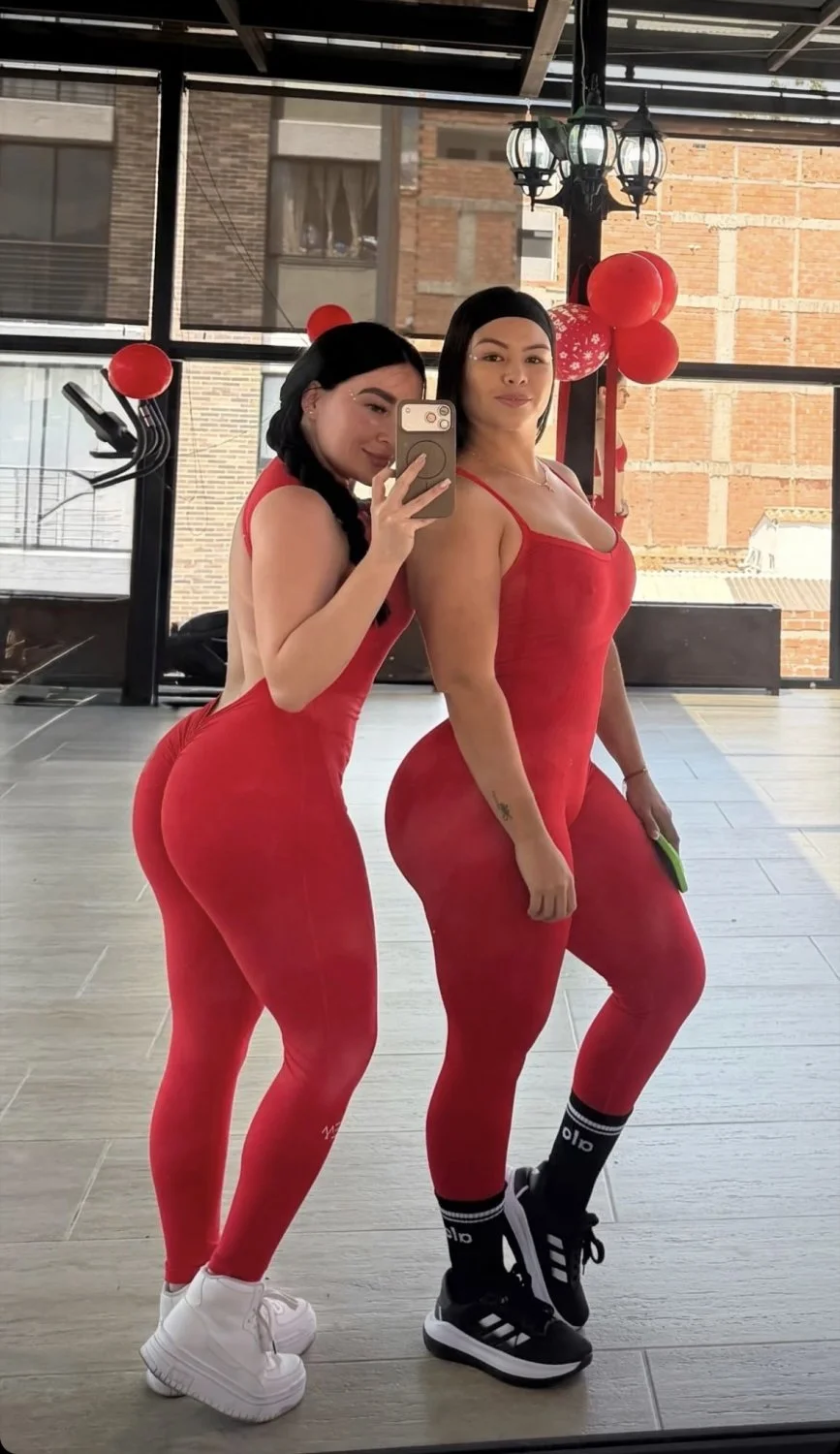 Latinas image 37