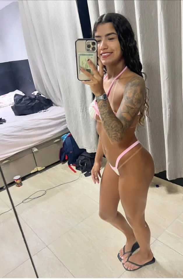 Gaby putinha novinha safada image 2