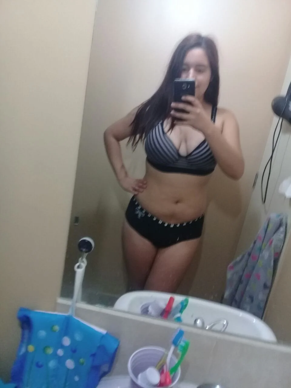 Camila webslut image 15