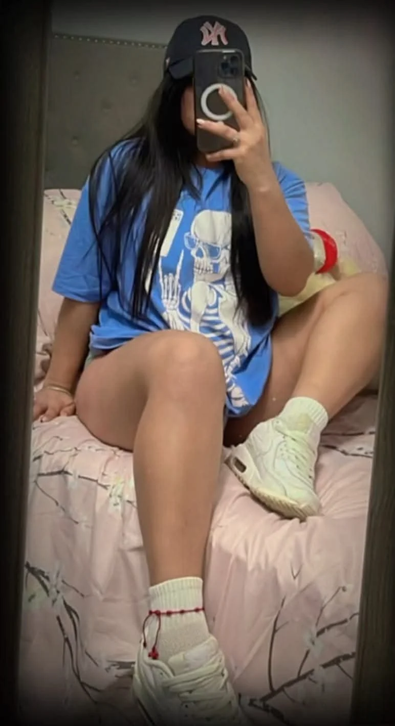 Fine Salvadorian image 6