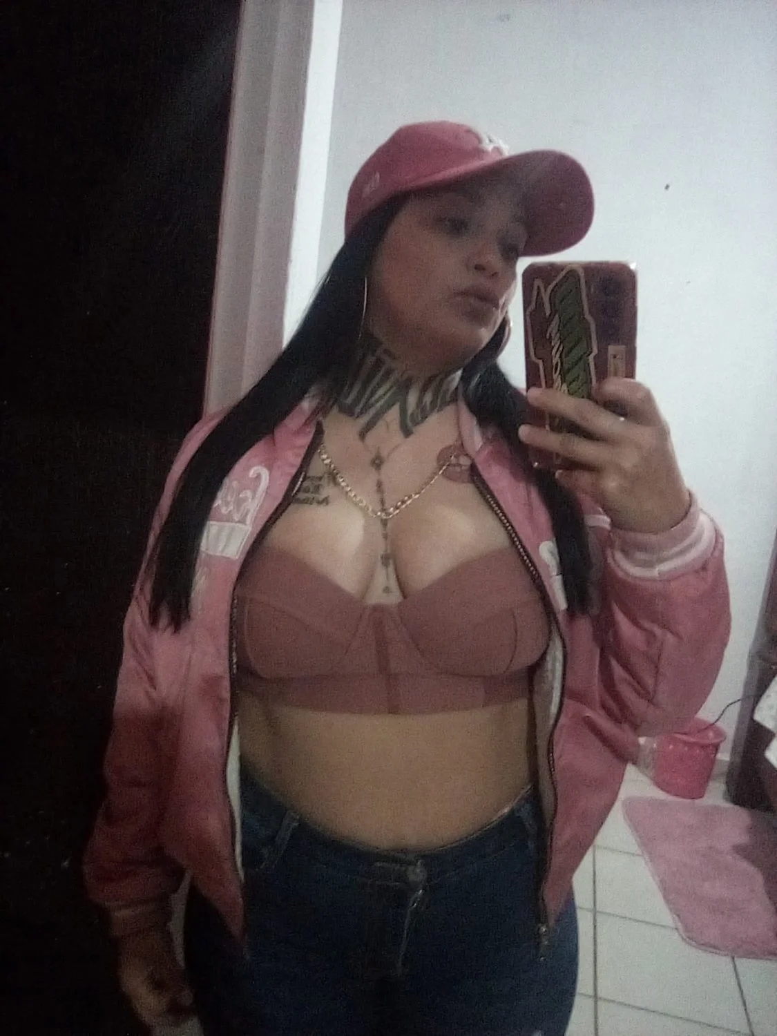 La peke tremenda milf chola putona soft image 30