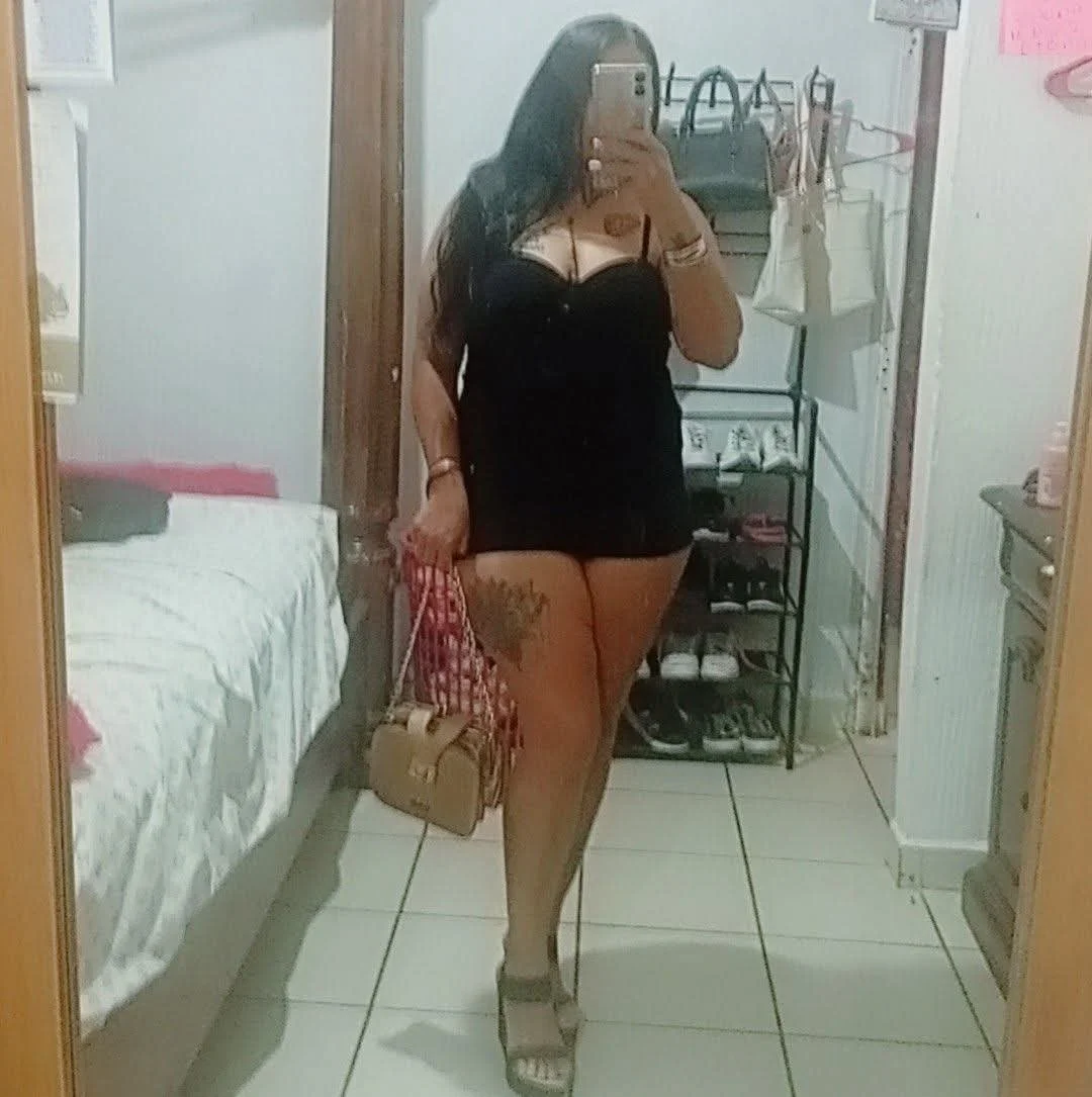 La peke tremenda milf chola putona soft image 40