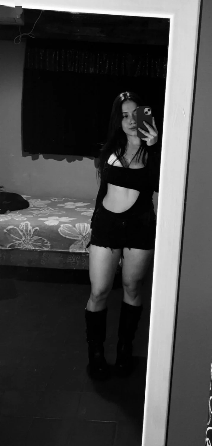 Como le crecieron las tetas a esta trolita image 21