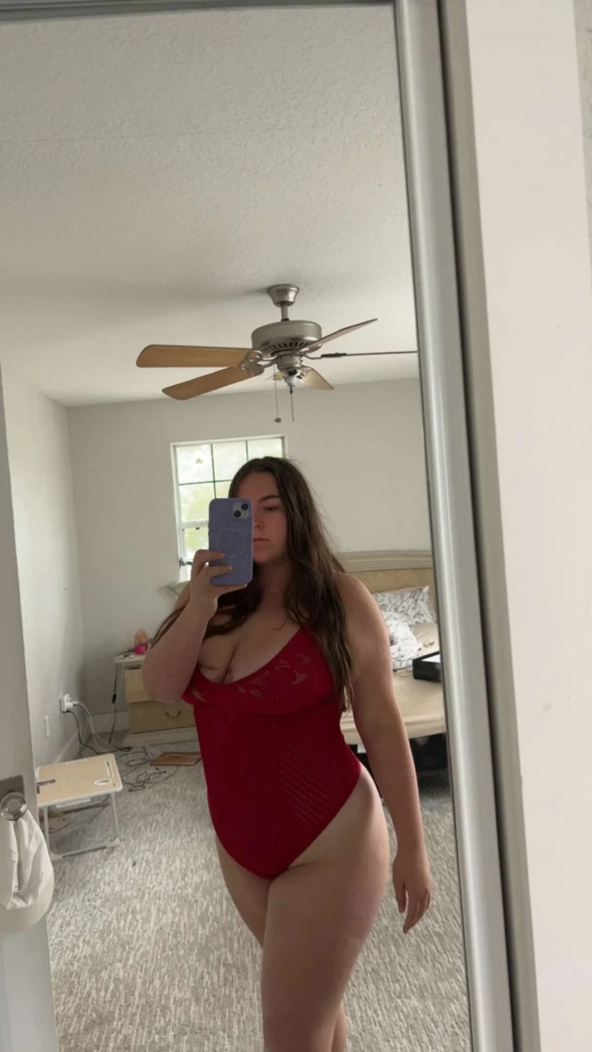 Thick snowbunny pawg shared my bf (dm to share your sluts or add on disc- t_18400 image 9