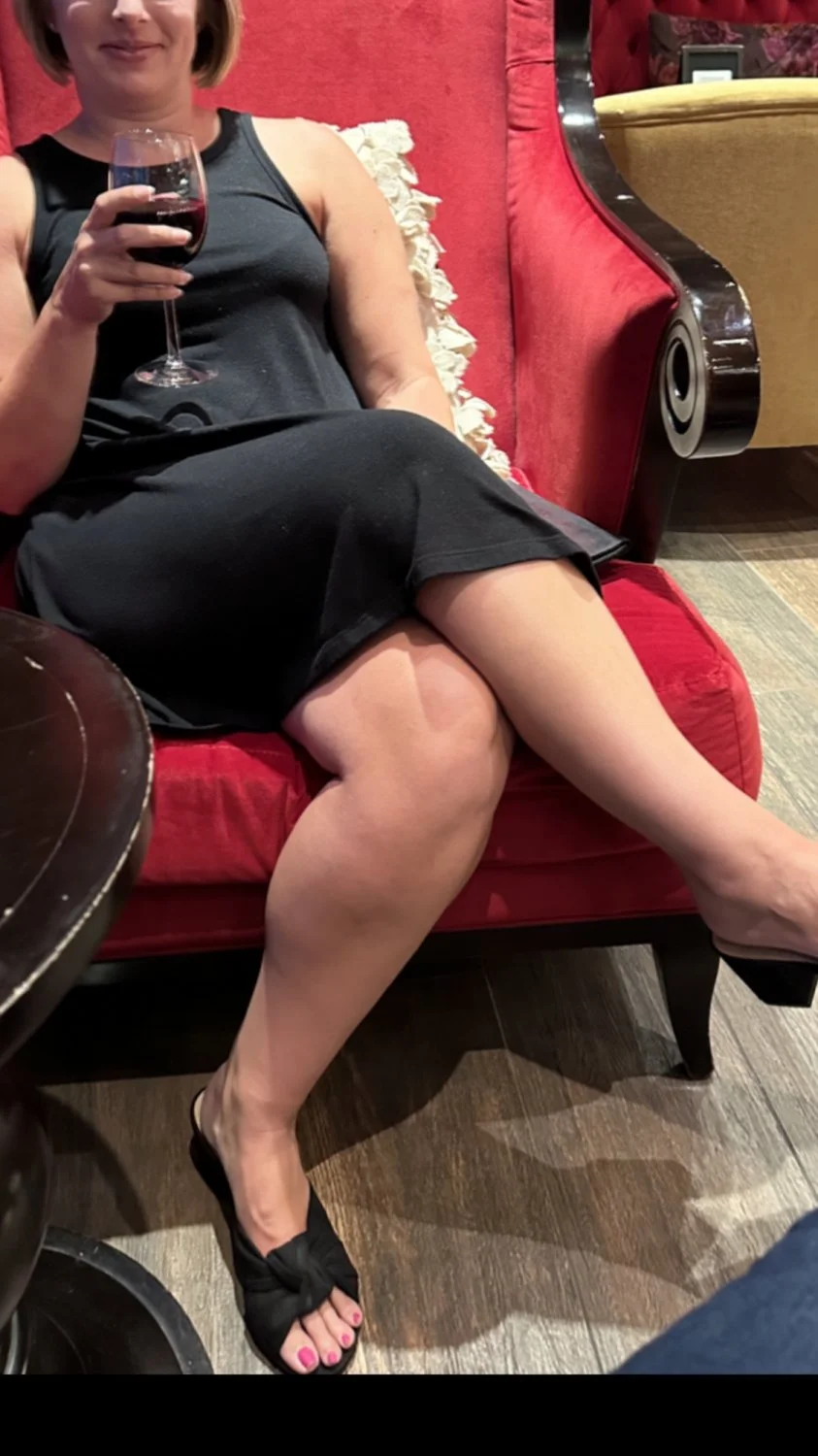 ((Theopus))🔥🔥🔥🔥. Church mom shows more 🤤 image 16
