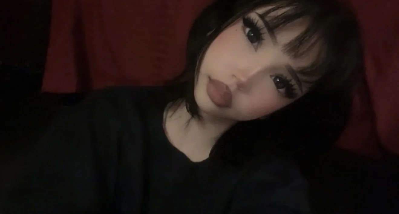 my sister needs big cocks on her face main image