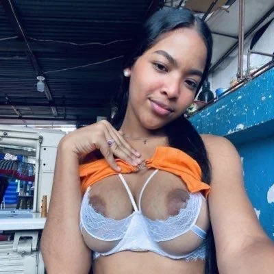 Moreninha gostosa dos peito grande novinha vazada image 2