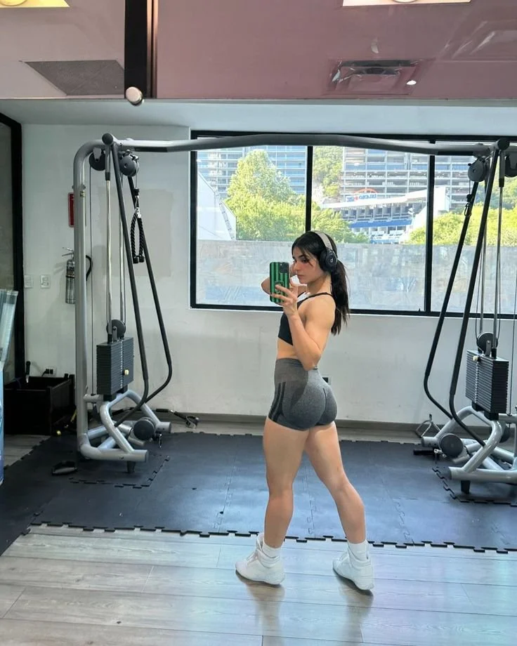 Alana image 10
