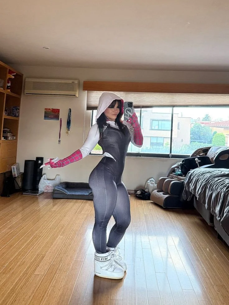 Alana image 13