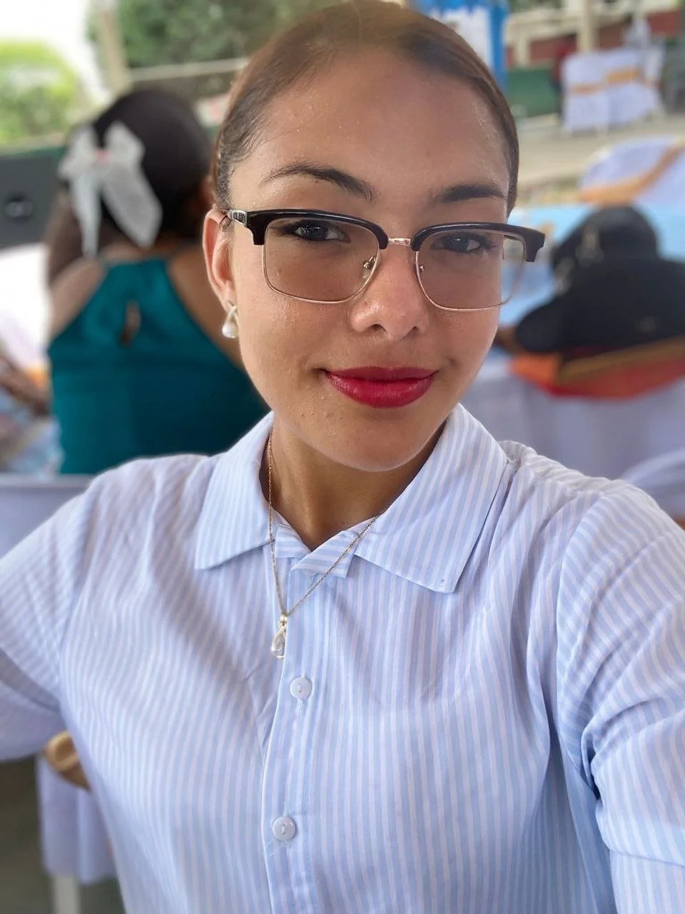 Que usará la puta de fanny coppel tanguita o cachetero image 10