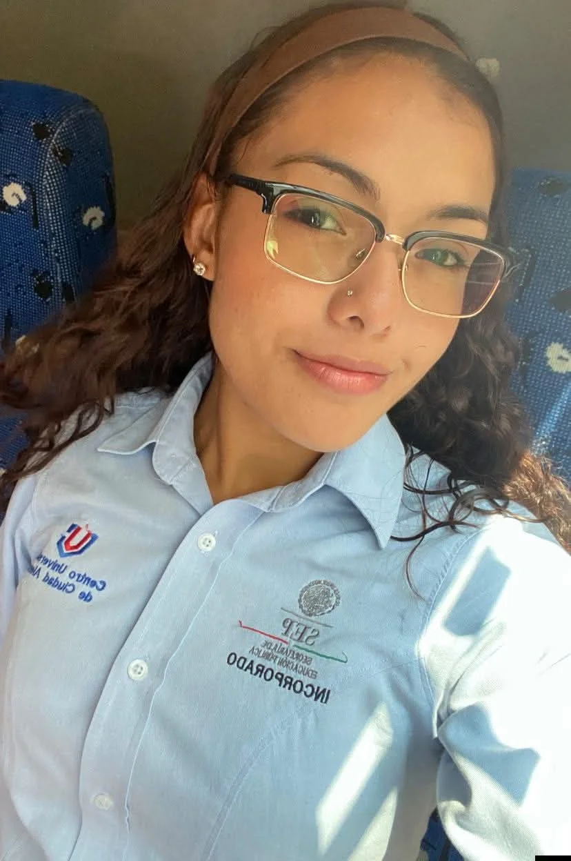Que usará la puta de fanny coppel tanguita o cachetero image 8