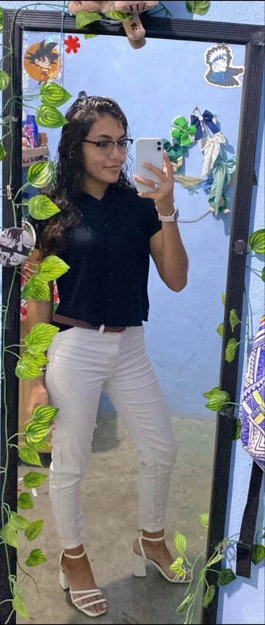 Que usará la puta de fanny coppel tanguita o cachetero image 9