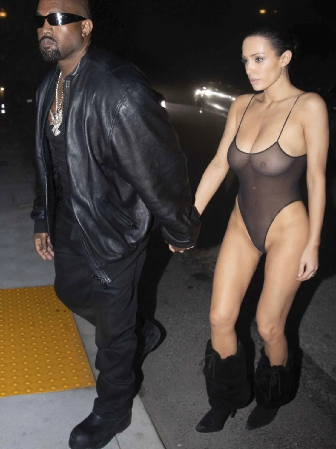 Bianca Censori Nipples See-Through (Kanye West Wife) image 8