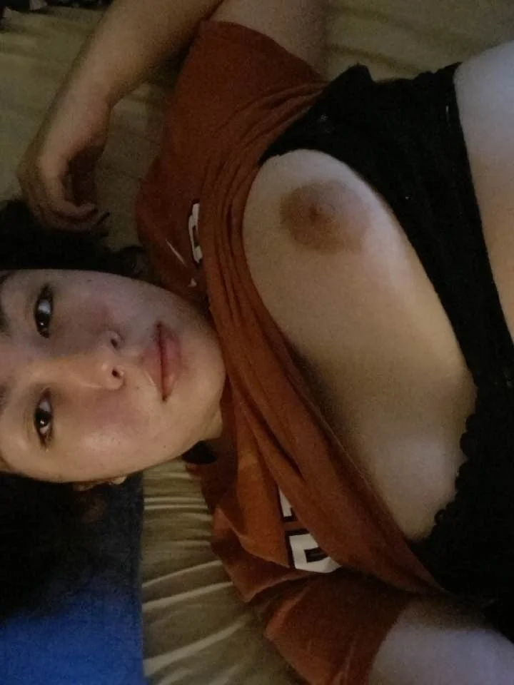 Sharing wife that likes to be shown off image 11