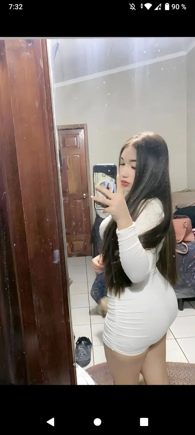 Rica puta culona Jasmin image 2