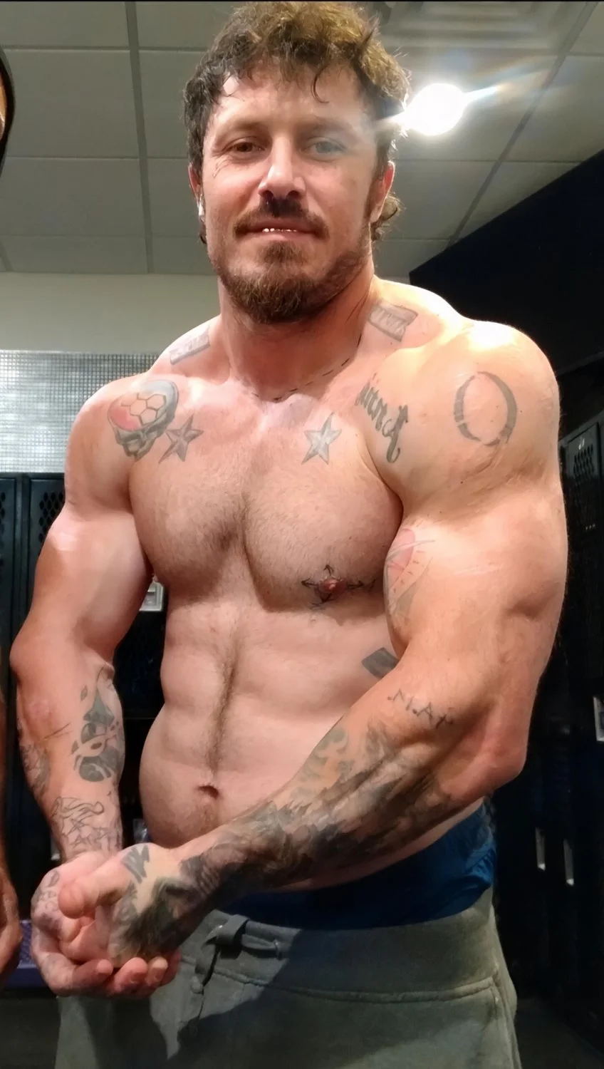Would you make porn content with me? image 5