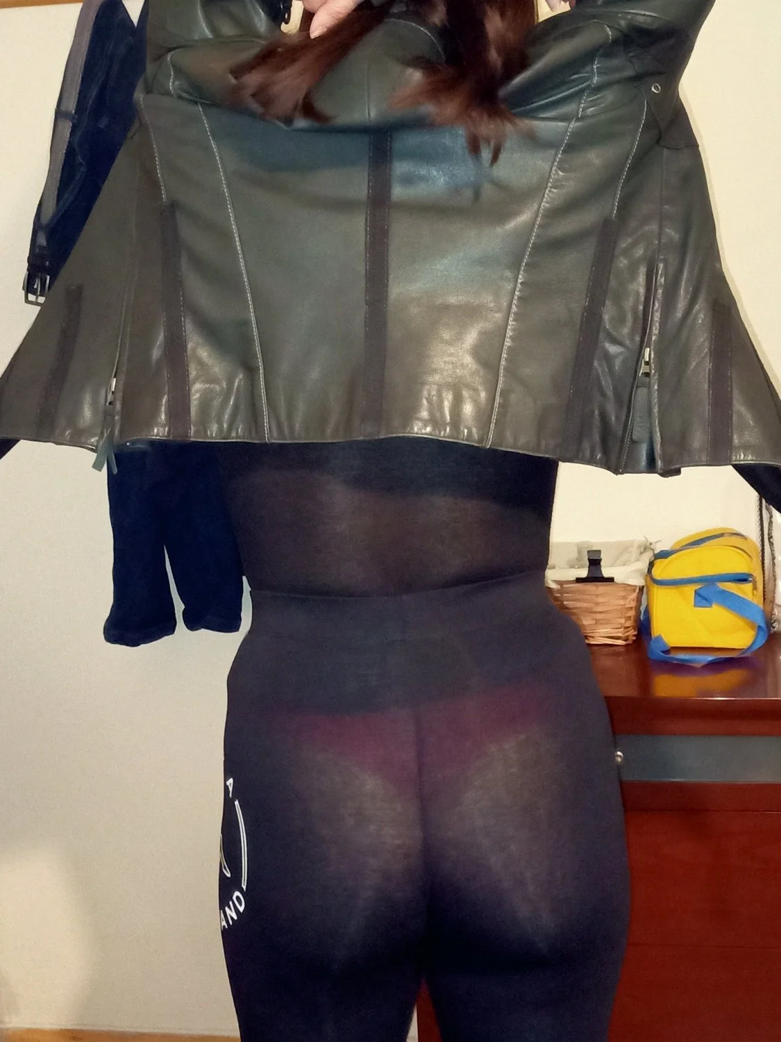 Lola image 3